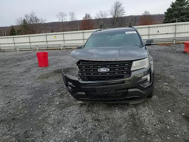 2016 Ford Explorer - Image 12
