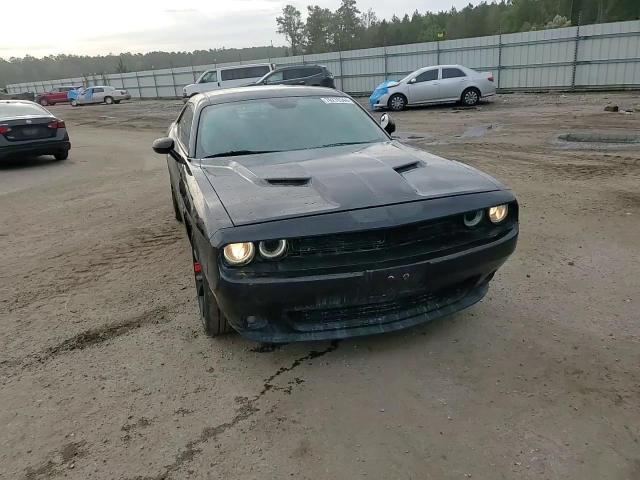 2017 Dodge Challenger Sxt VIN: 2C3CDZAGXHH613465 Lot: 79276544