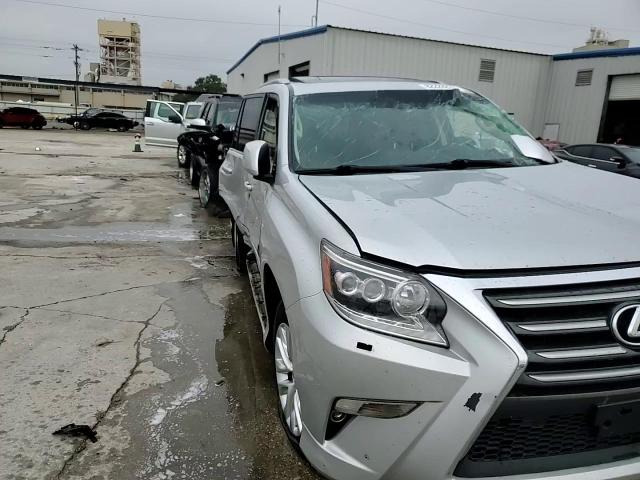 2017 Lexus GX - Image 14