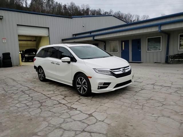 2018 Honda Odyssey - Image 11