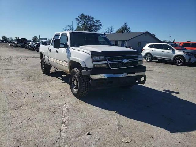 2005 Chevrolet Silverado K2500 Heavy Duty VIN: 1GCHK23U65F864451 Lot: 79935434