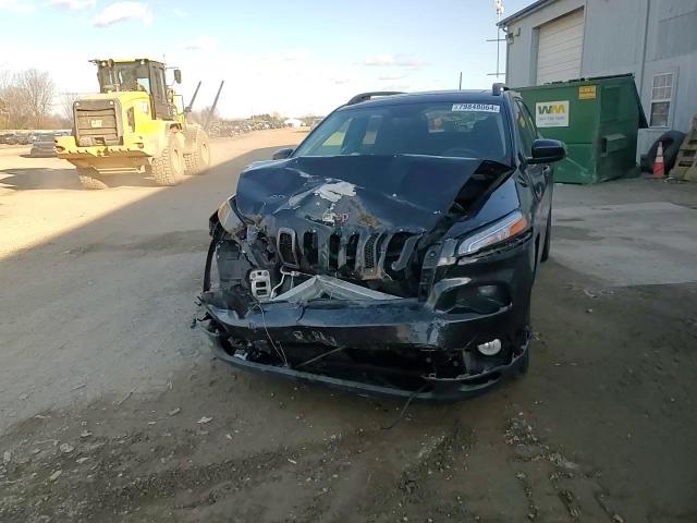 2016 Jeep Cherokee Latitude VIN: 1C4PJLCB6GW284011 Lot: 79848064