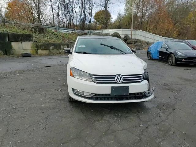 2015 Volkswagen Passat - Image 10