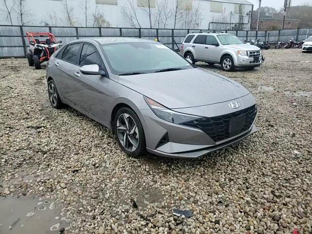 2023 Hyundai Elantra - Image 10