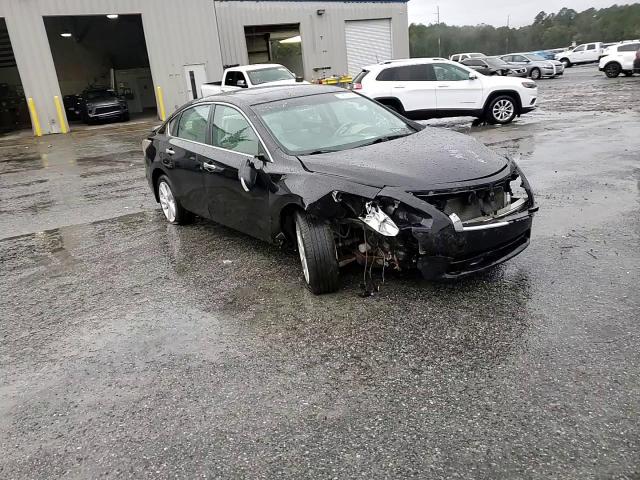 2015 Nissan Altima - Image 14