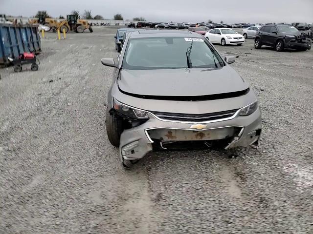 2018 Chevrolet Malibu - Image 11