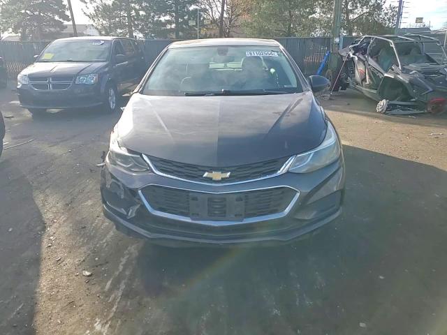 2016 Chevrolet Cruze - Image 10
