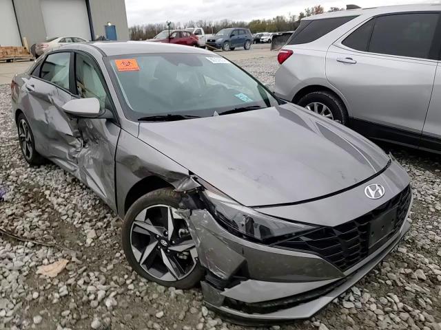 2023 Hyundai Elantra - Image 11