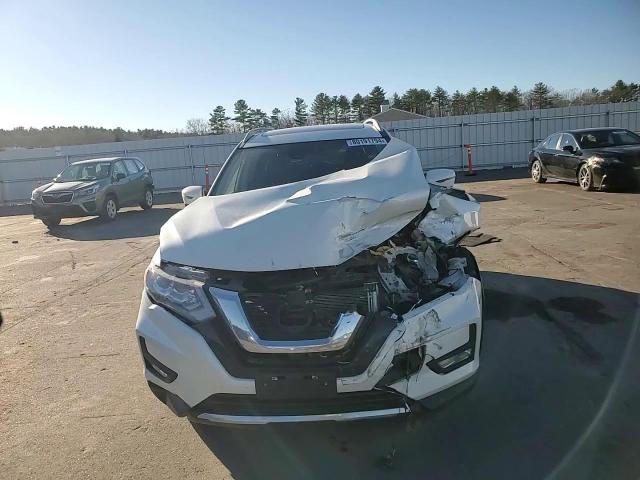 2019 Nissan Rogue - Image 12