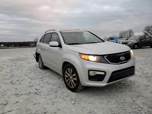 2013 Kia Sorento - Image 14