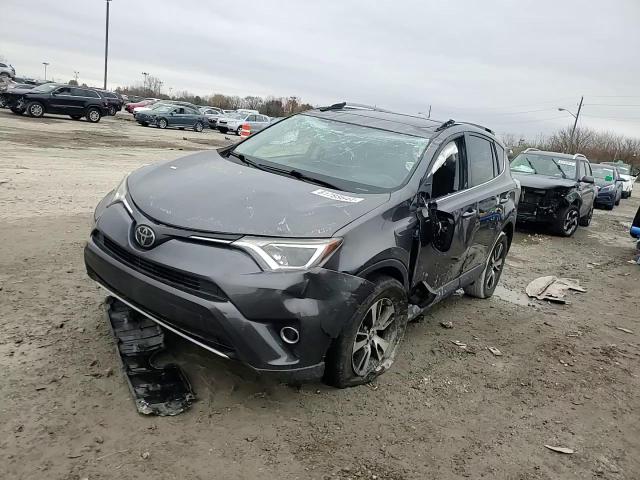 2018 Toyota RAV 4 - Image 12