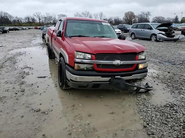 2003 Chevrolet Silverado - Image 11