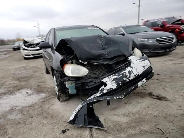 2007 Hyundai Accent - Image 11