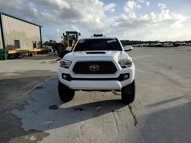 2019 Toyota Tacoma - Image 13