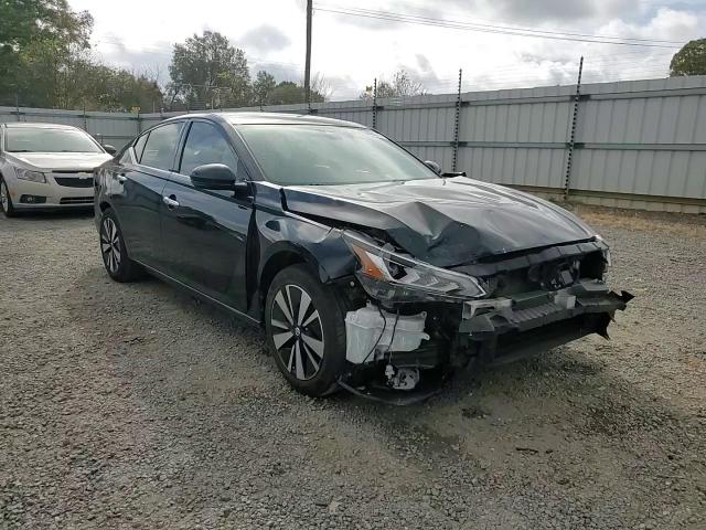 2019 Nissan Altima - Image 11