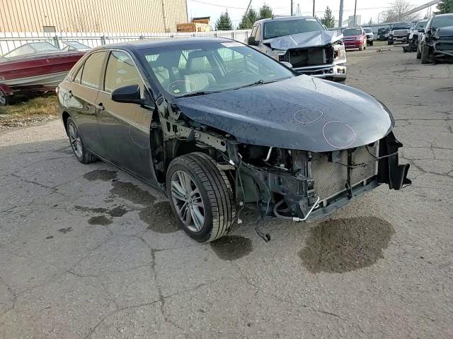 2015 Toyota Camry - Image 11