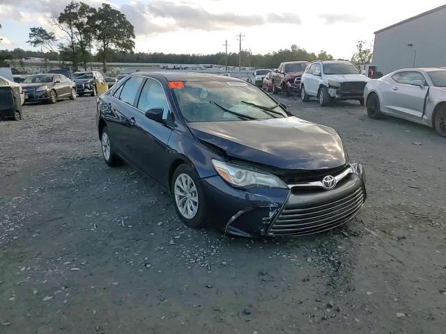 2016 Toyota Camry Le VIN: 4T1BF1FK5GU613901 Lot: 80098324