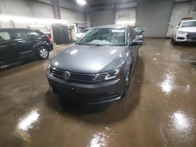 2016 Volkswagen Jetta - Image 13