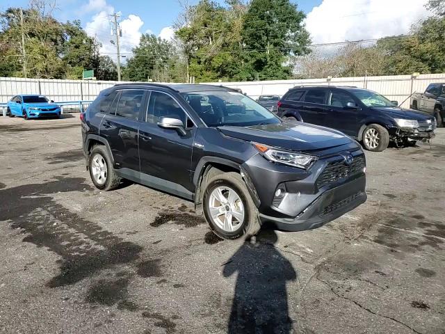 2021 Toyota RAV 4 - Image 11