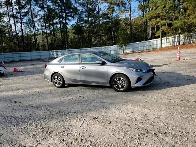 2024 Kia Forte Lx VIN: 3KPF24AD1RE790233 Lot: 79719934