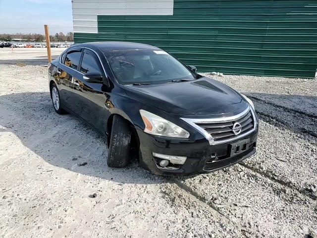 2015 Nissan Altima - Image 11