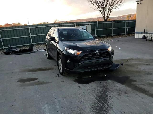 2019 Toyota RAV 4 - Image 12