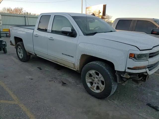 2016 Chevrolet Silverado - Image 12