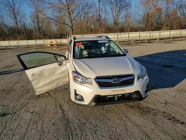 2016 Subaru XV - Image 11