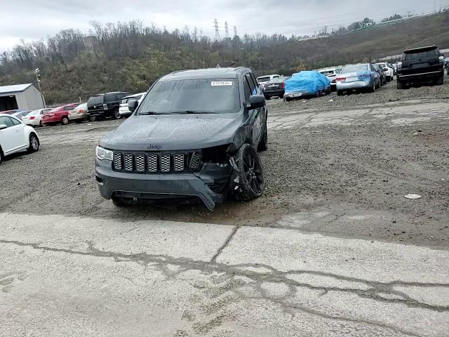 2018 Jeep Grand Cherokee - Image 11