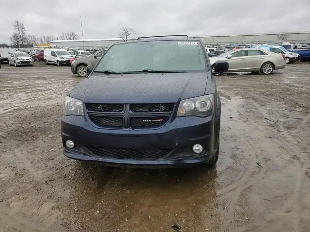 2017 Dodge Caravan - Image 12