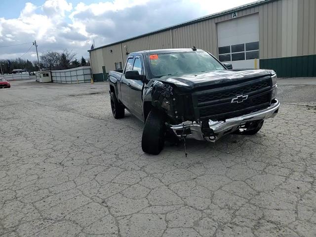 2015 Chevrolet Silverado - Image 13