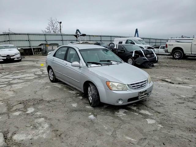 2006 Kia Spectra Lx VIN: KNAFE121065357338 Lot: 81923404