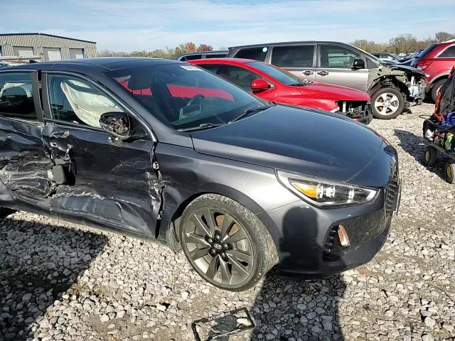 2018 Hyundai Elantra - Image 11