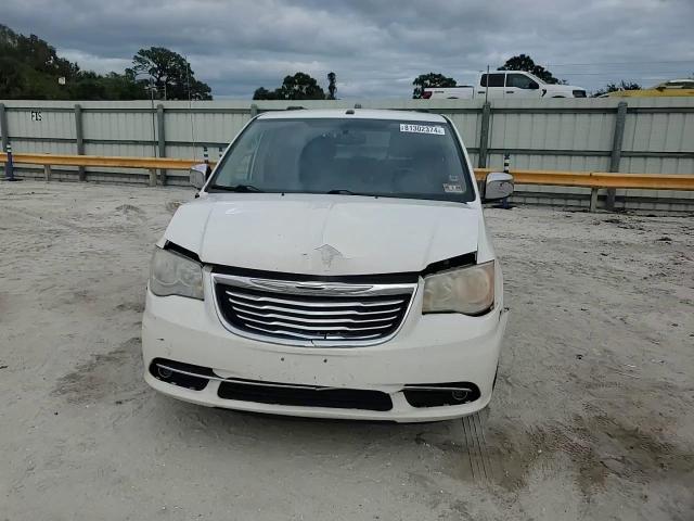 2011 Chrysler Town & Country Touring L VIN: 2A4RR8DG1BR612326 Lot: 81302374