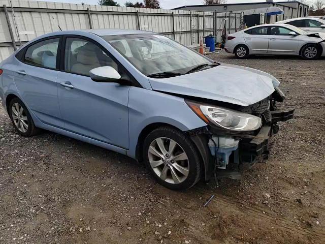 2013 Hyundai Accent - Image 10