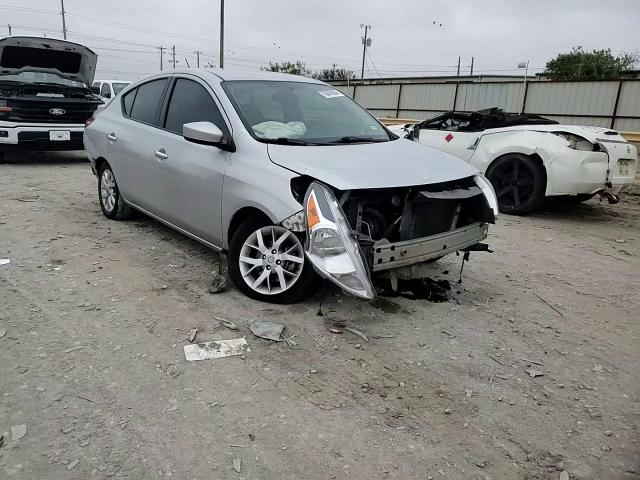 2018 Nissan Versa - Image 11
