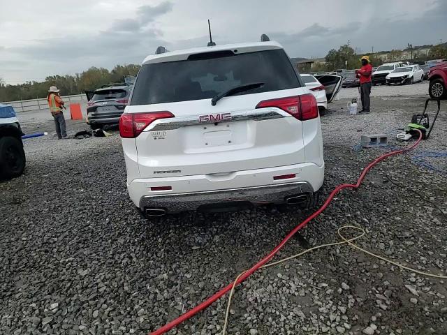 2018 GMC Acadia - Image 14