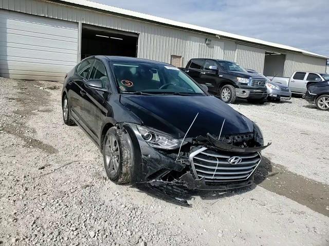 2017 Hyundai Elantra - Image 13