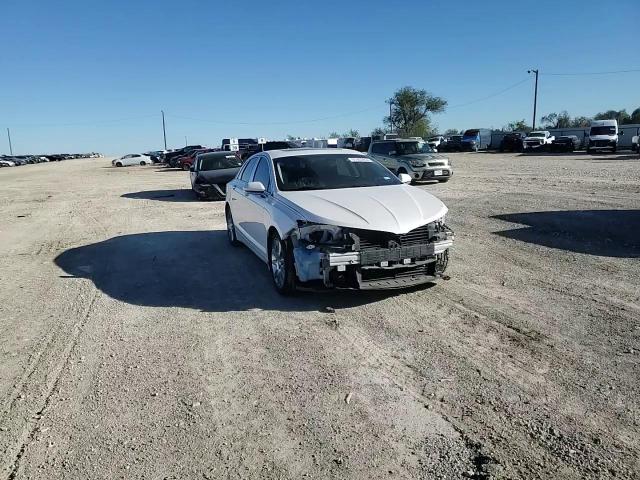 2016 Lincoln MKZ - Image 11