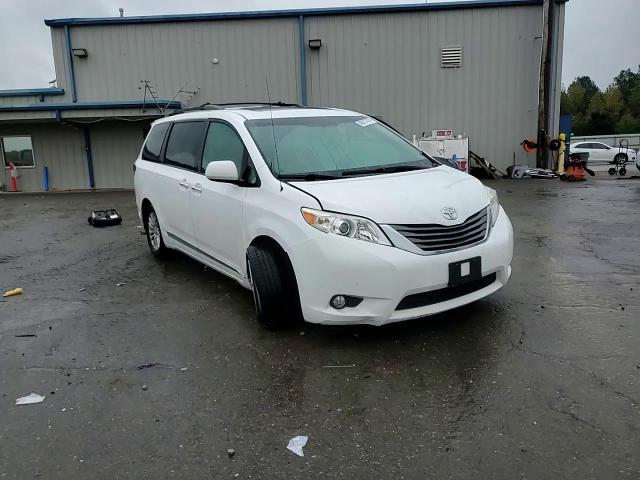 2013 Toyota Sienna Xle VIN: 5TDYK3DC8DS395020 Lot: 80017474