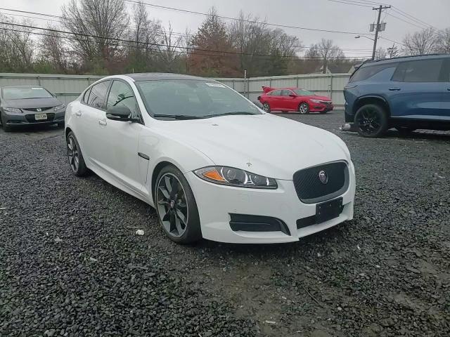 2015 Jaguar XF - Image 10
