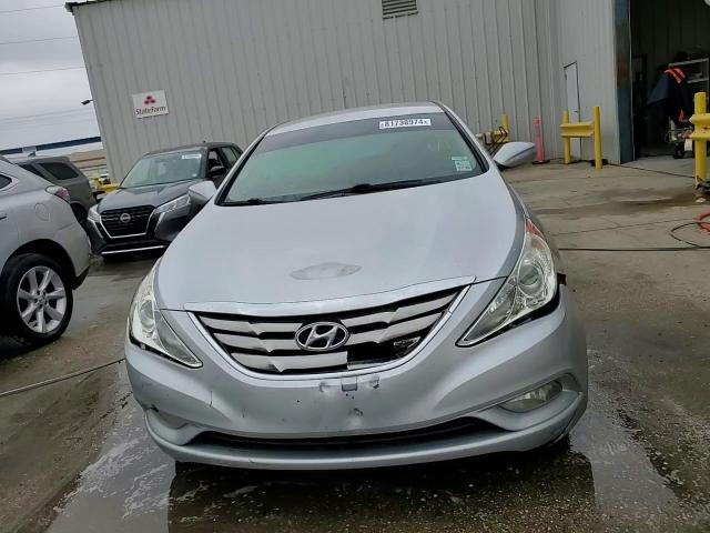 2013 Hyundai Sonata - Image 13