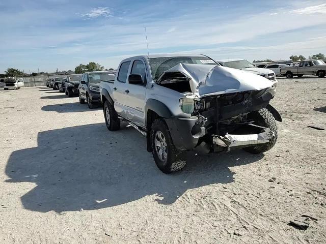 2011 Toyota Tacoma - Image 11
