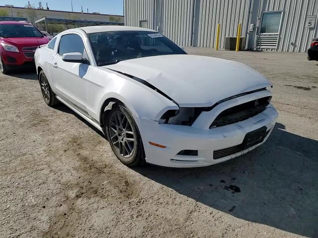 2014 Ford Mustang - Image 14