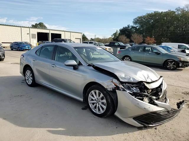 2019 Toyota Camry L VIN: 4T1B11HKXKU245400 Lot: 81336824