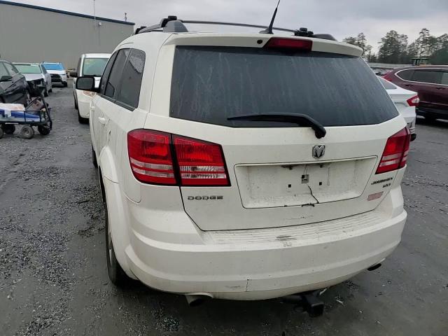 2010 Dodge Journey - Image 12