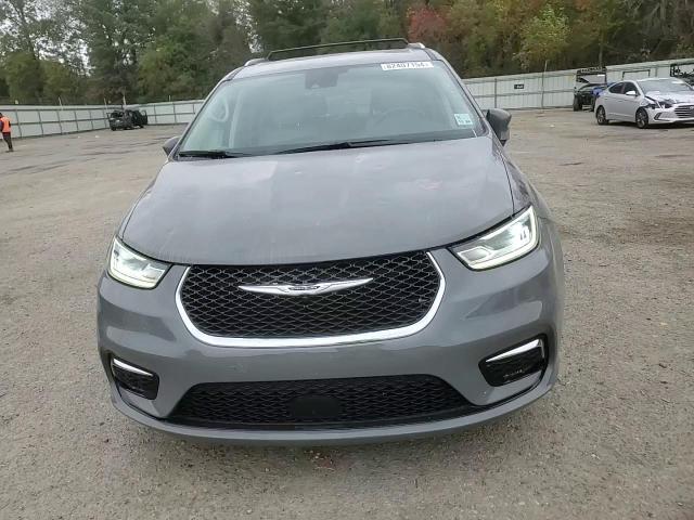 2021 Chrysler Pacifica - Image 11