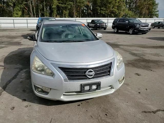 2014 Nissan Altima - Image 11
