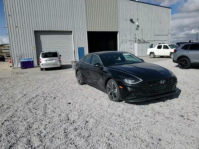 2023 Hyundai Sonata - Image 11