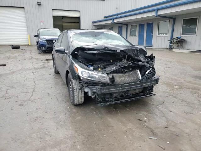 2017 Kia Forte - Image 10